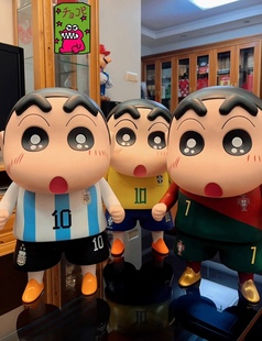 【拾壹.】蜡笔小新梅西手办1:1库里新之助公仔潮玩日本动漫摆件