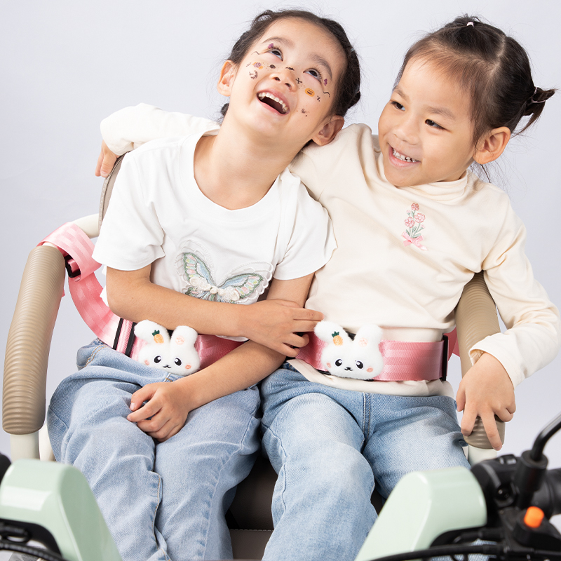 电动三轮车儿童座椅安全带防摔保护宝宝双人代步车前后排轮椅绑带