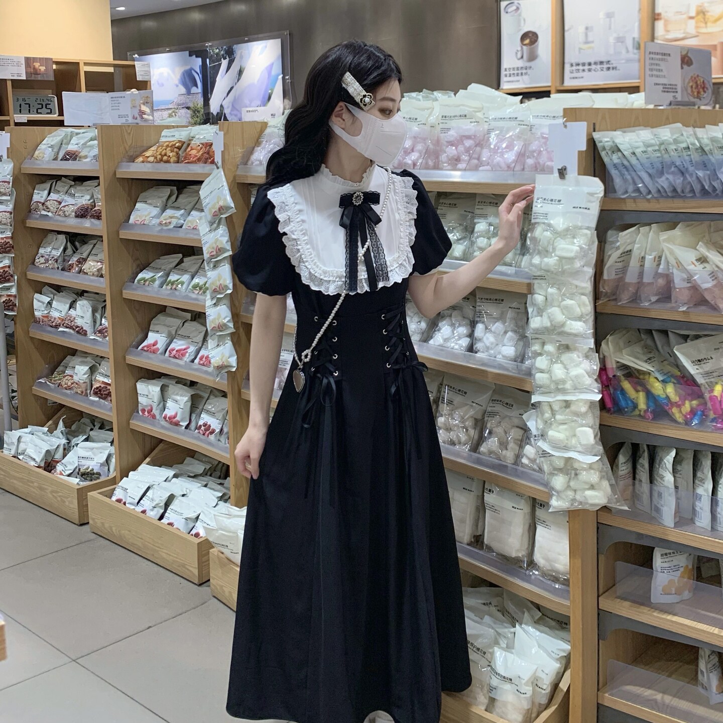 法式复古蕾丝连衣裙女夏季2026新款初高中学生气质绑带收腰公主裙