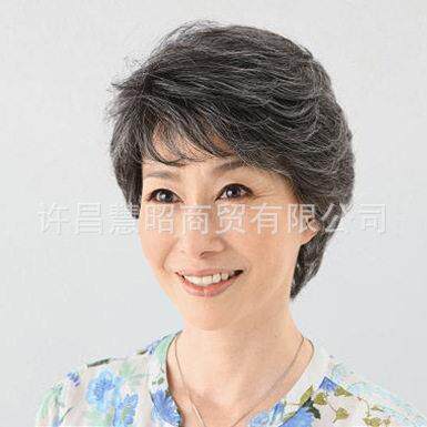 新款直销假发女士短发花白奶奶中老年假发套白发短卷发表演花白假