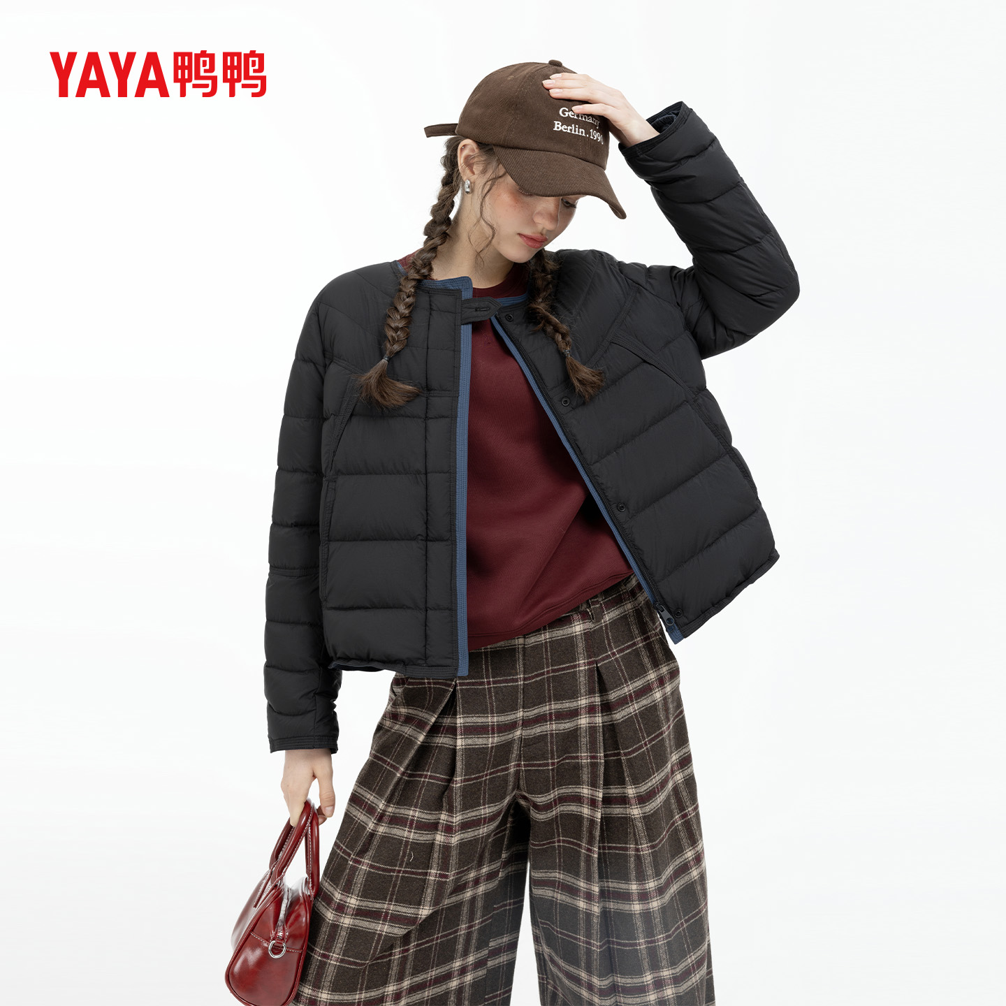 YAYA鸭鸭羽绒服2025年秋冬新款轻职风极简短款女士时尚保暖外套