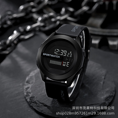 新品 外贸新款男学生防水运动电表冷光机芯高颜值时尚休闲户外手