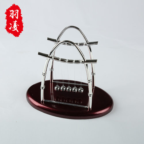 新品厂家直销大号帆形摆球工艺品摆件 拱形摆球混沌物理平衡撞撞