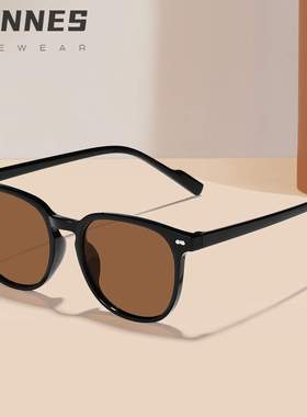 新款韩版ins风素颜方框显脸小潮流时尚墨镜外出穿搭 防