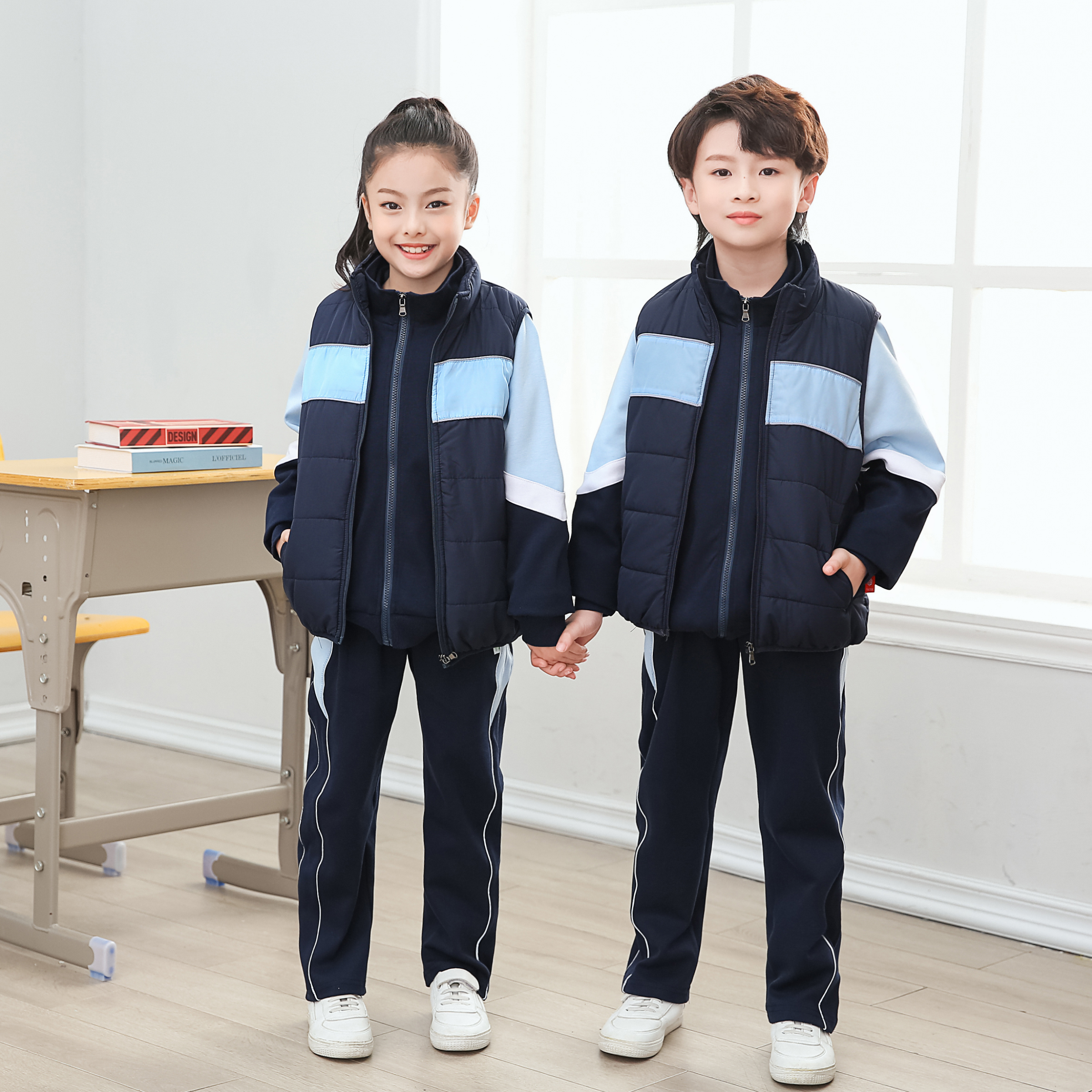 珠海金湾区小学冬季校服运动套装棉马甲保暖加棉加厚统一校服定制