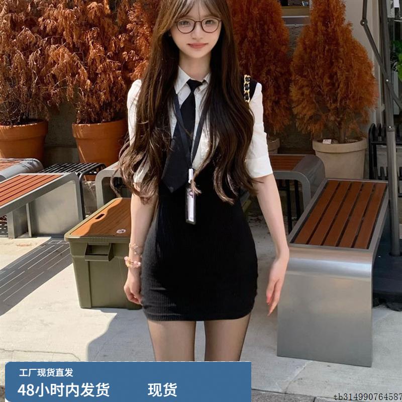 纯欲辣妹学院风假两件拼接衬衫领针织连衣裙女秋季设计感收腰短裙