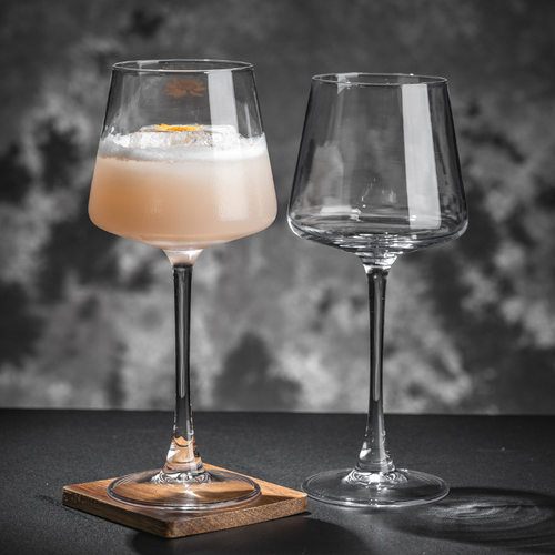 Square red wine glass, slightly tipsy cocktail glass, high-end glass, high footed wine glass, cocktail glass