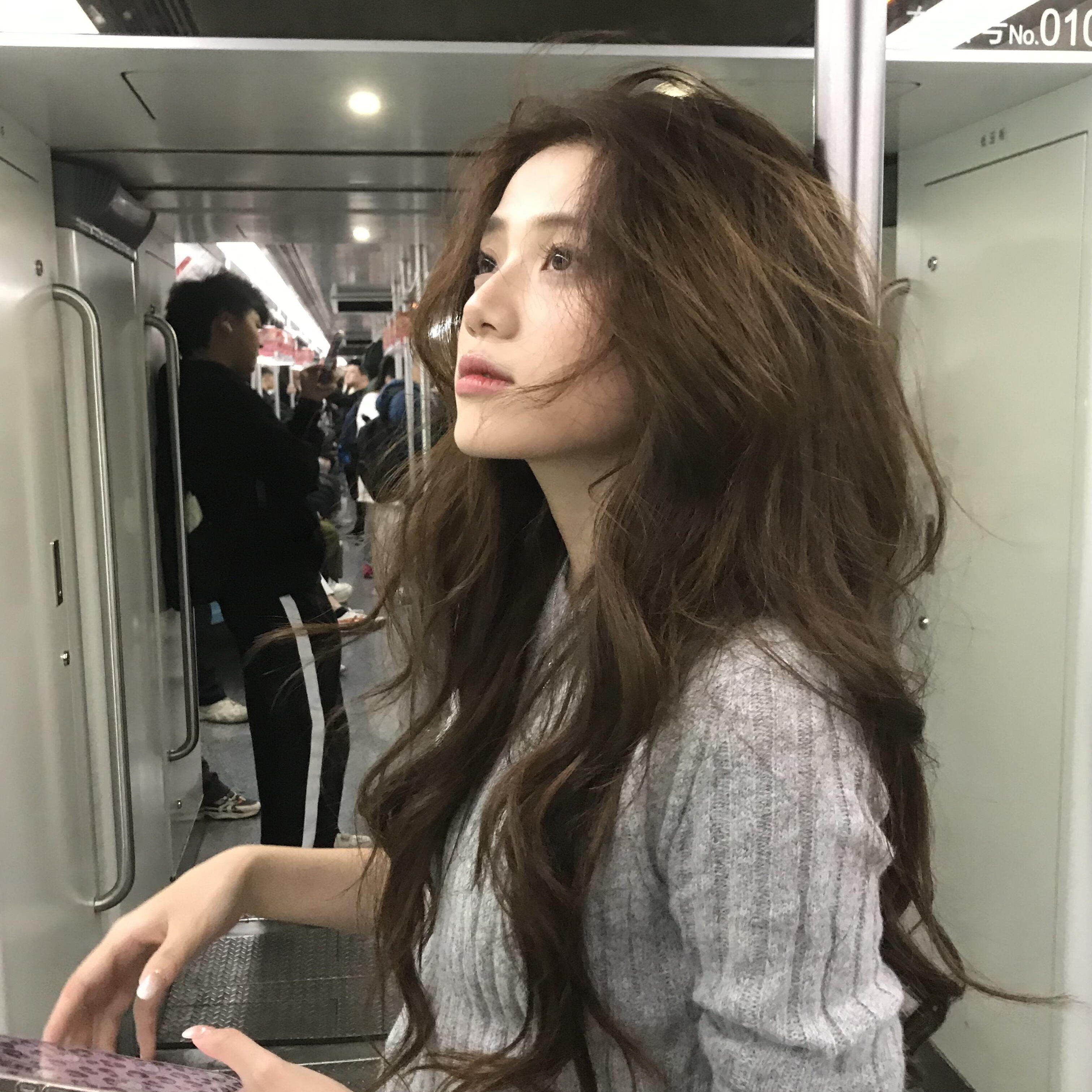 秋冬韩式简约灰色圆领针织衫女打底衫修身百搭内搭长袖弹力衫上衣