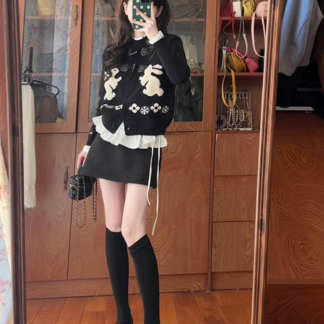 可爱甜美风趣味提花牛角扣针织开衫女装冬季小众宽松休闲毛衣外套