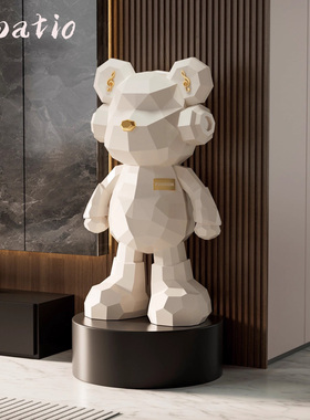 暴力熊客厅沙发旁创意公仔装饰品