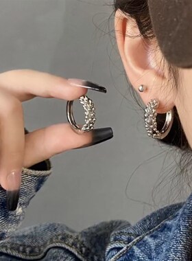小众设计麦穗圈圈耳环女气质简约冷淡风精致个性耳饰2024年新款潮