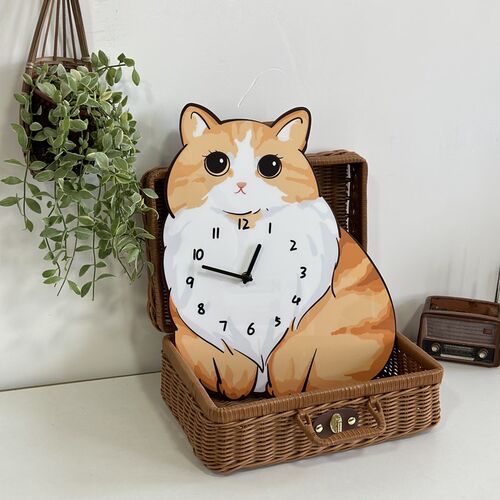 现代简约猫咪装饰挂钟卡通卧室餐厅儿童房时钟创意静音免打孔钟表