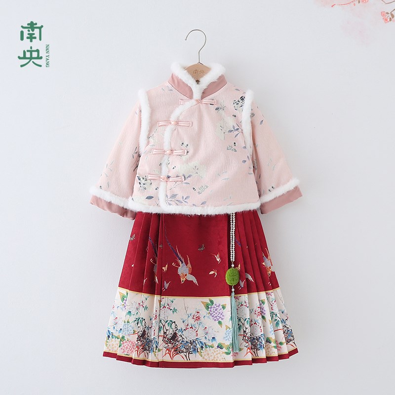马面裙女童汉服秋冬季儿童唐装拜年服女孩超仙古装宝宝喜庆新年装