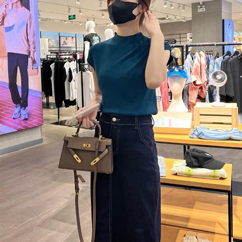 半高领冰丝针织底顶女士套装初秋新高腰细缝牛仔裙两件套