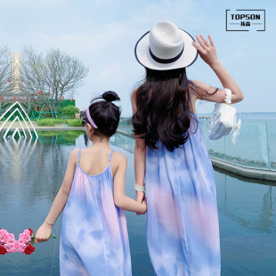 不一样的亲子装夏季2023新款母女装洋气海边旅游度假沙滩连衣裙子