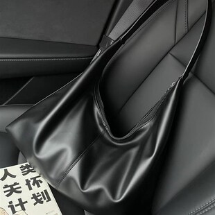 大容量手提腋下包大学生通勤休闲软皮 小众设计新款 贵宝 包定制款