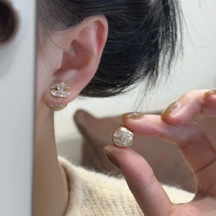 秋冬新款香槟金锆石珍珠耳环女小众设计感独特法式耳钉高级感耳饰