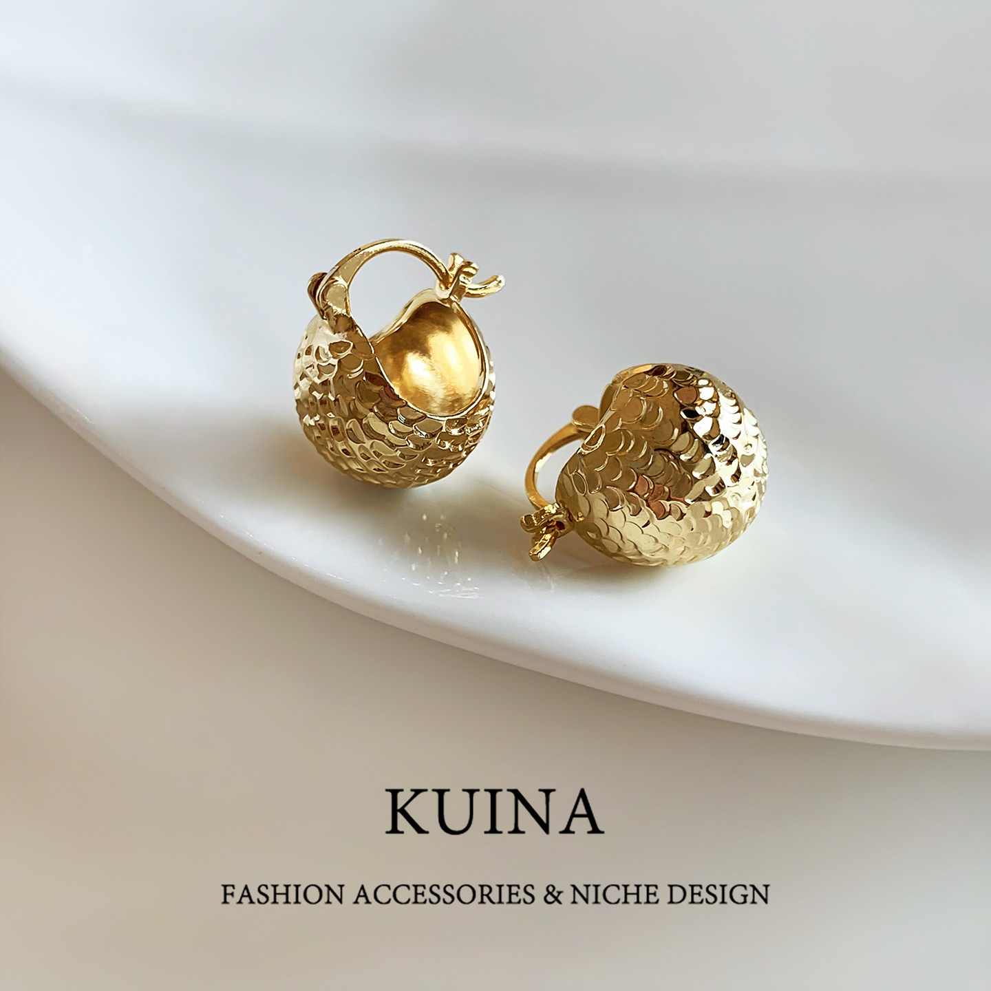 高级感轻奢气质大气耳钉欧美风耳饰品金色碎冰冰球球耳扣耳环简约