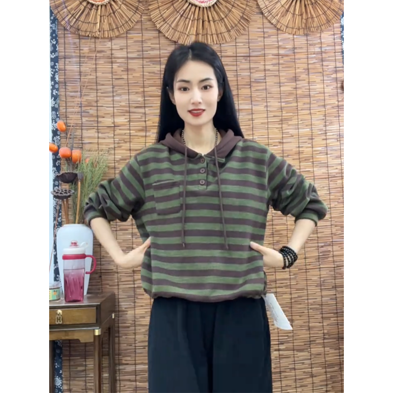 洋气加绒加厚连帽卫衣减龄