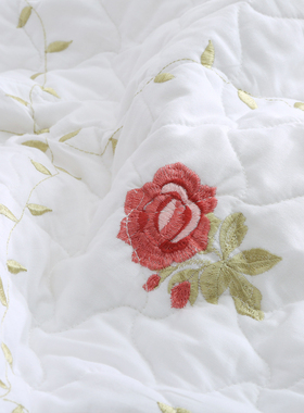 极速韩式白色玫瑰绣花 民宿夹棉床盖 G纯棉绗缝被三件套夏凉被空