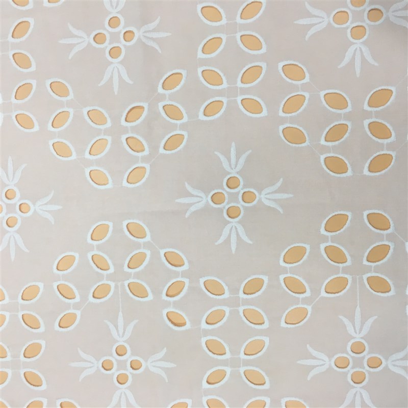 厂家直供棉布绣花面料绣花布大几何镂空绣花打孔服装连衣裙面料