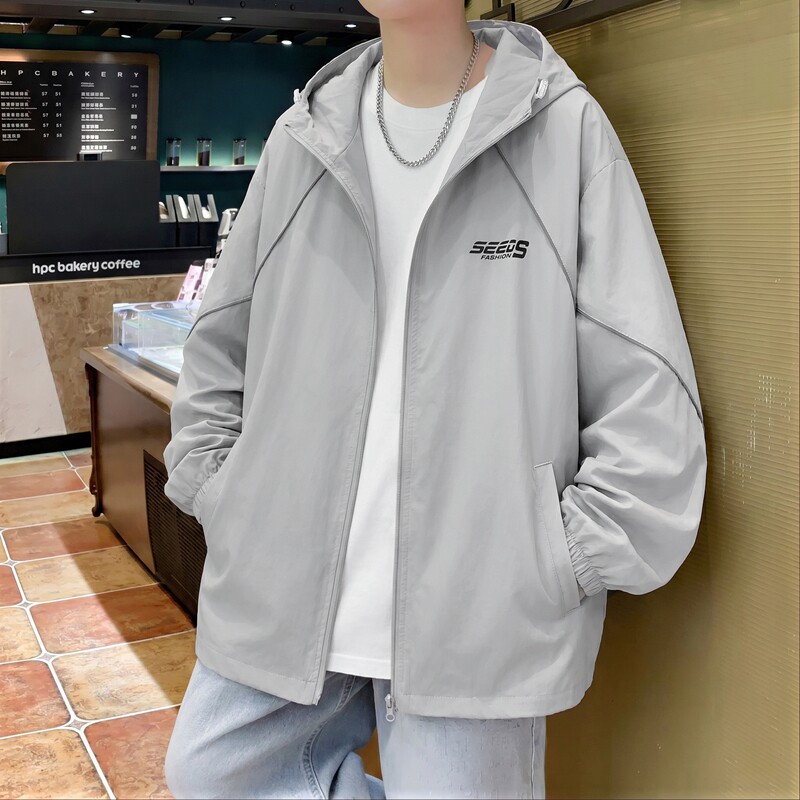 夏季轻薄款防晒衣服男初高中学生青少年透气冰丝夹克外套男装士潮