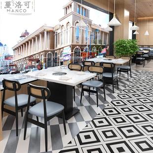 商用東南亞風主題餐廳桌椅編藤卡座沙發(fā)大理石火鍋桌子電磁爐一體