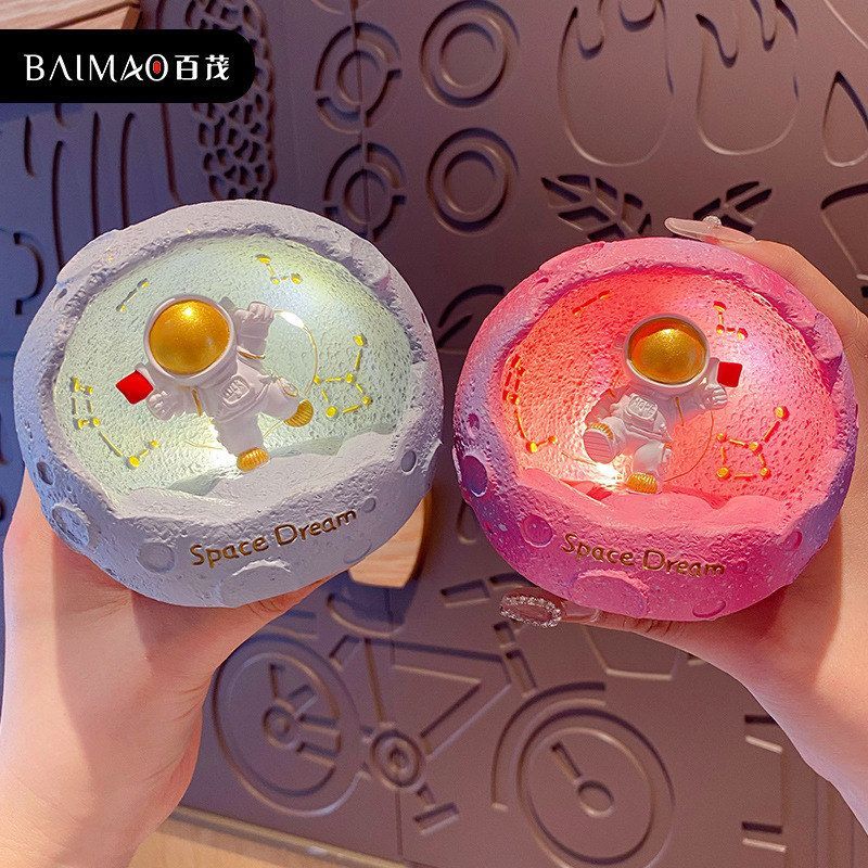 宇航员玩偶星球小灯潮流装饰品