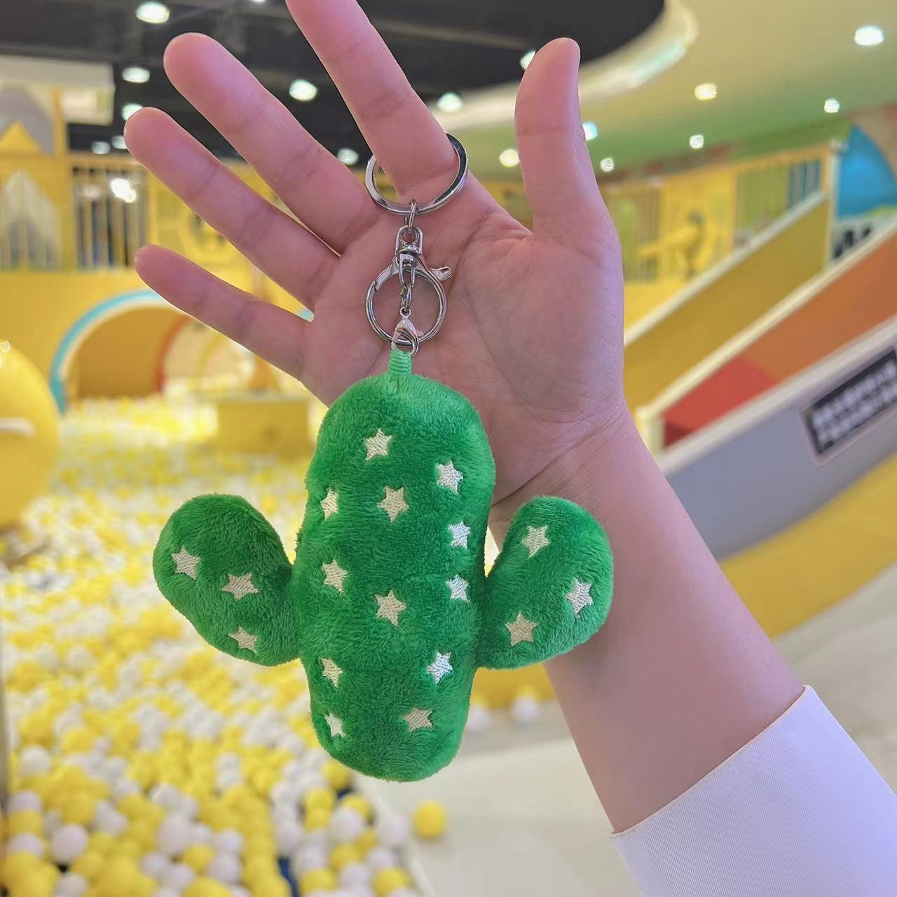 跨境新款仙人掌玩具公仔手机链挂饰仿真仙人掌钥匙扣生日礼物