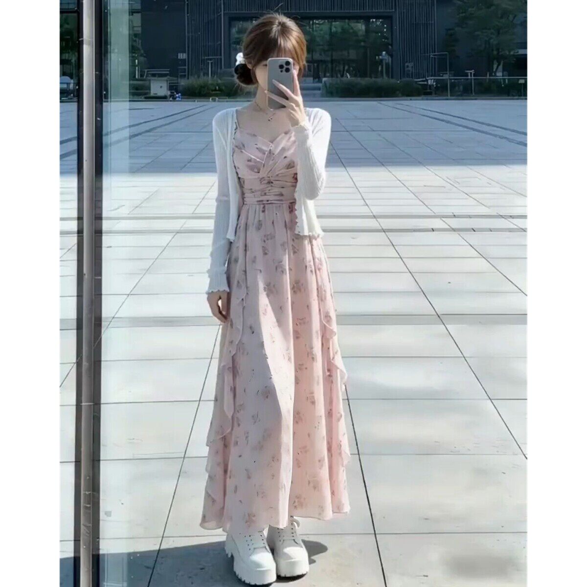 法式粉色碎花吊带洋装女夏早春2026新款海边度假高级感长裙套装