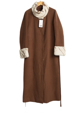 【凯S家】 精选女装秋冬新款高端洋气时尚奶咖女士大衣-3325