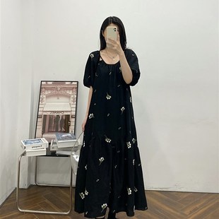 大码法式赫本风气质连衣裙女2024夏季新款胖mm宽松显瘦海边长裙子