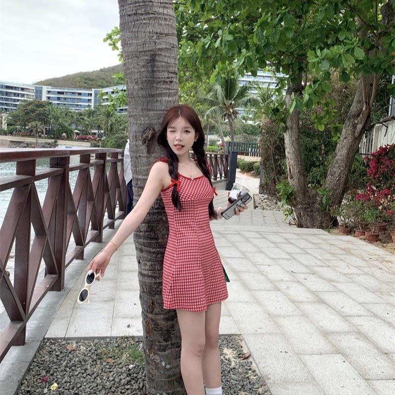 连衣裙女韩系甜辣风复古红色格子连衣裙