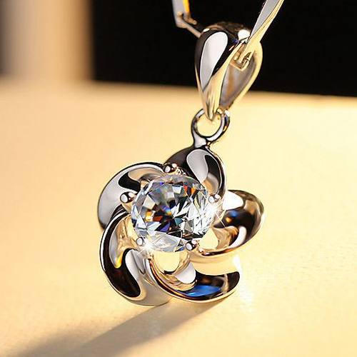 钻石之乡河南商丘银项链吊坠饰品韩版首饰简约锆石绽梅吊坠a0256