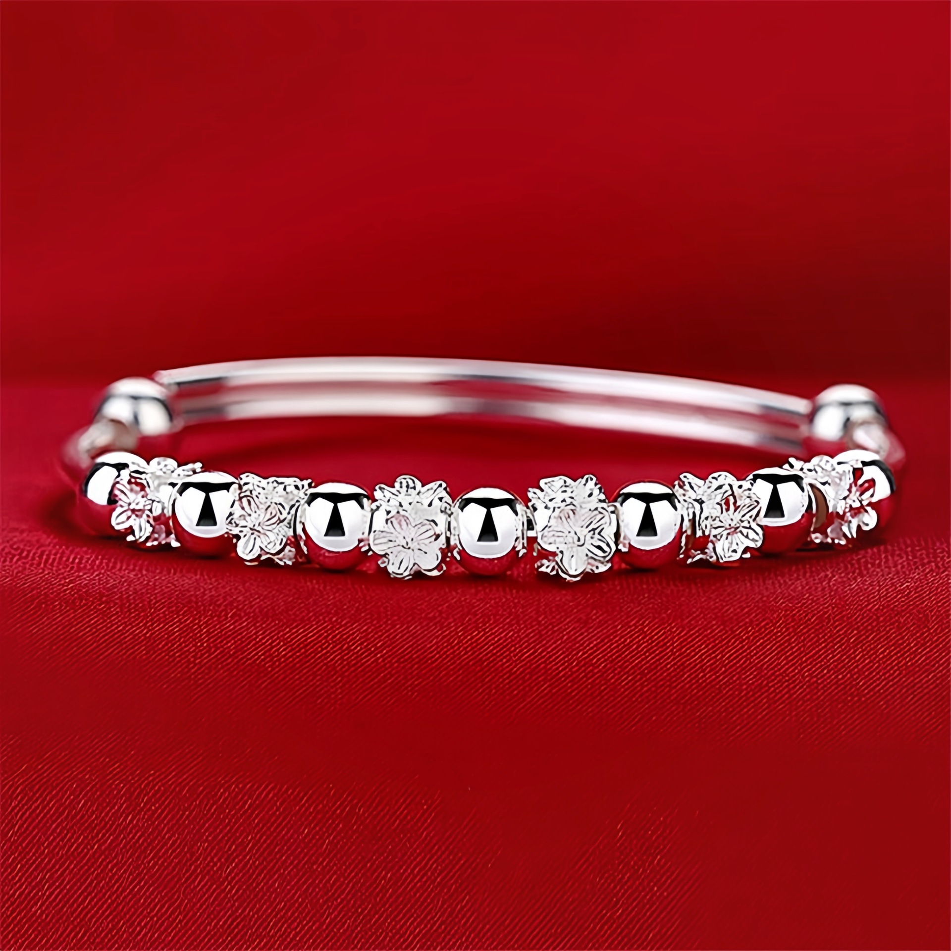 钻石之乡河南柘城河南人工钻石绽梅转动珠手镯 推拉开口幸福绽梅