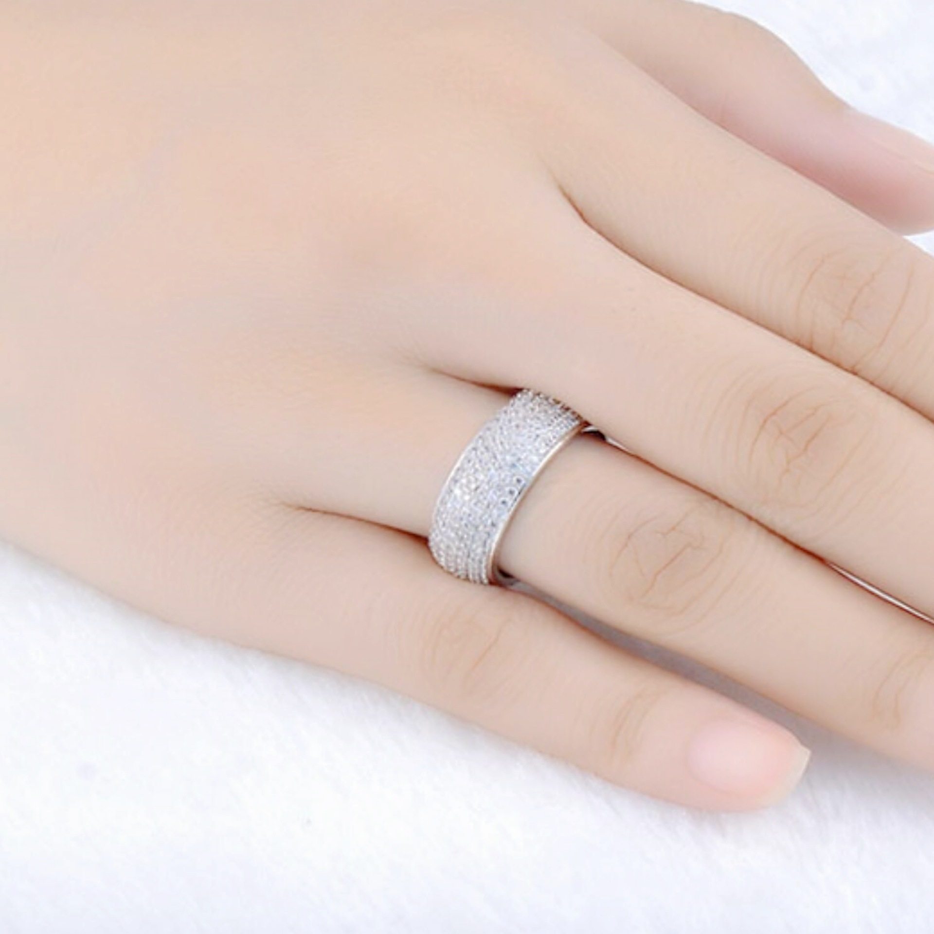 钻石之乡河南商丘抖音直播镀18K金圆圈满钻微镶锆石戒指 豪a2580