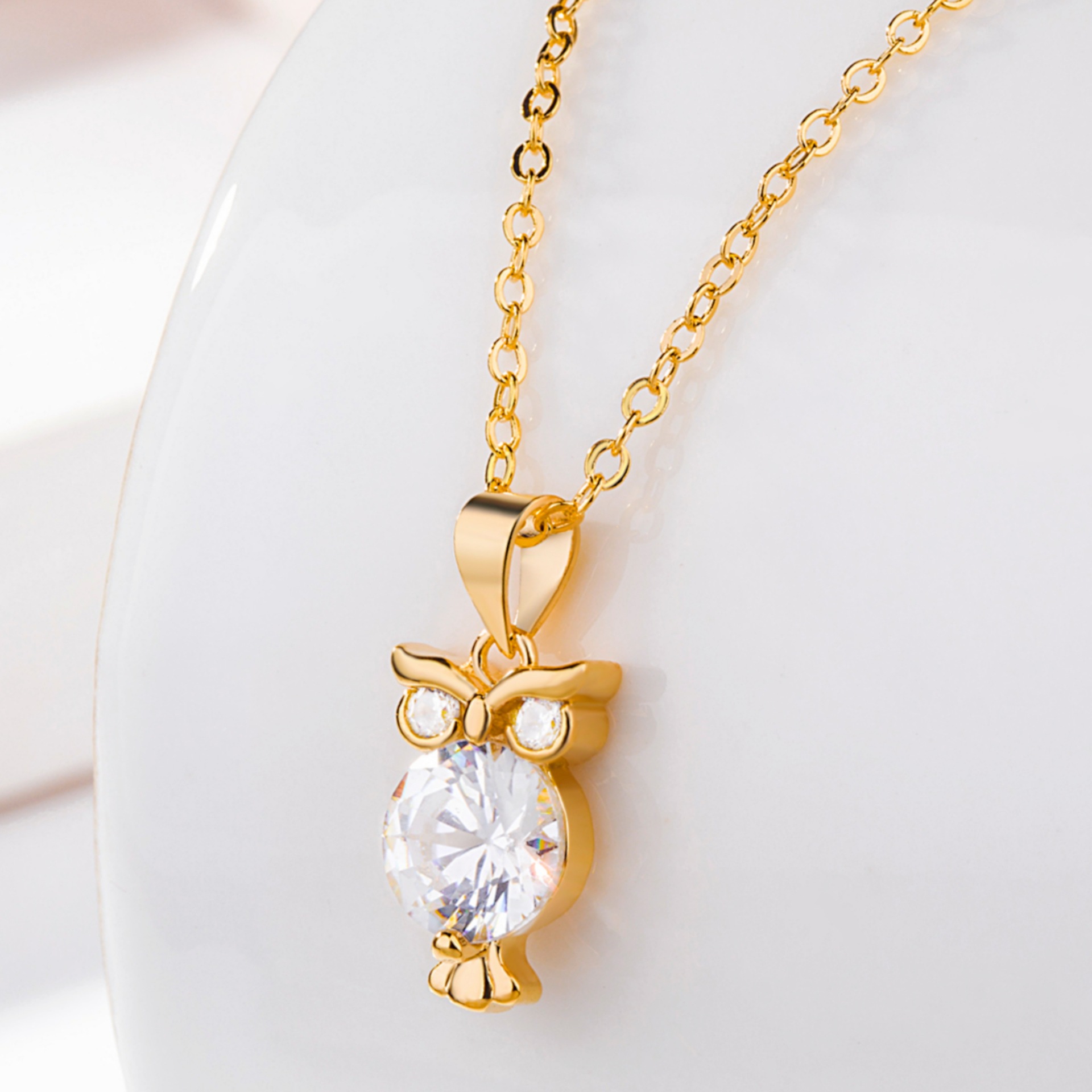 钻石之乡河南柘城河南人工钻石速卖通亚马逊平台热卖猫头鹰吊坠链