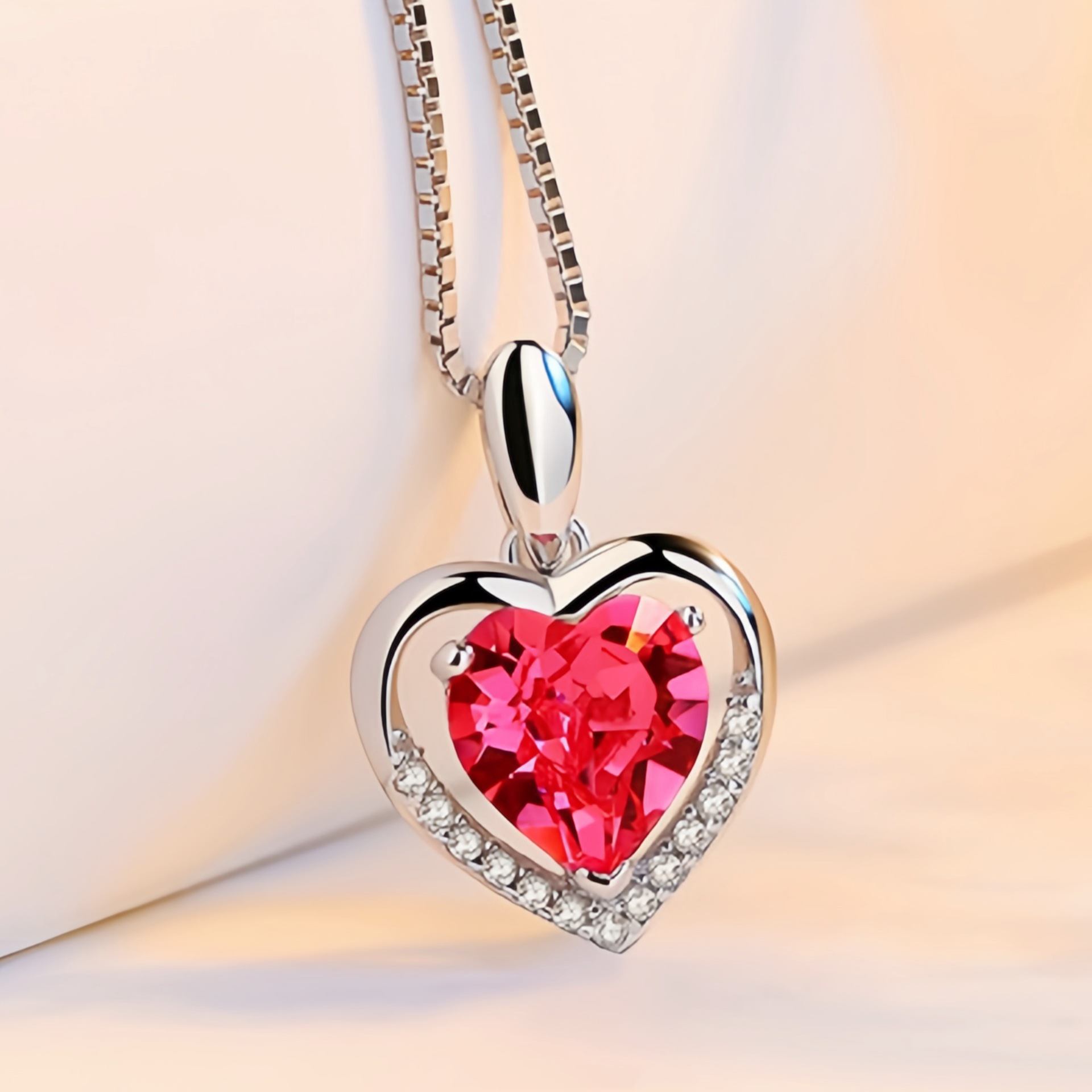 钻石之乡河南柘城河南人工钻石金嘉华永恒之心吊坠爱心形心语吊坠