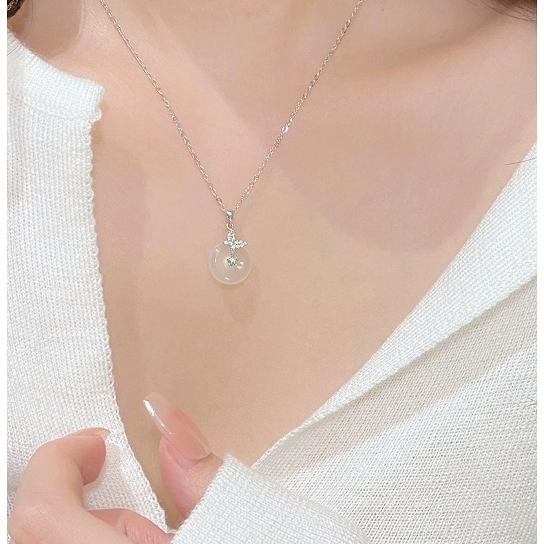 白玉髓蝴蝶平安扣轻奢百搭时尚项链女生日520七夕送女友闺蜜礼物