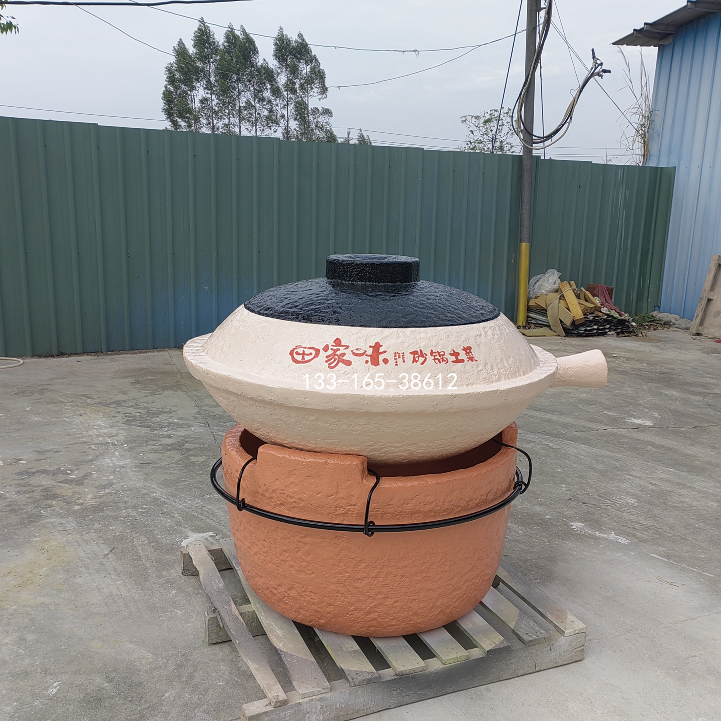 特色主题餐厅招品牌大型土锅模型雕塑定制门头装饰玻璃钢仿真砂锅