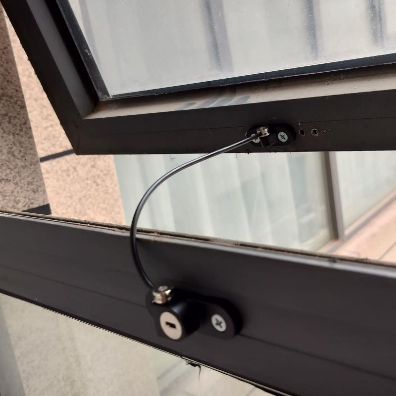 功能门锁拉门安全锁窗户防护锁扣双固定防盗锁点柜子高层开 窗孔