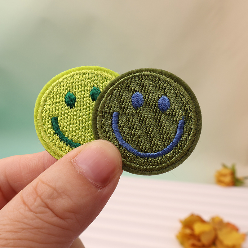 小号刺绣自粘布贴短袖衬衫牛仔裤衣服背包帽子破洞补丁贴修补贴花