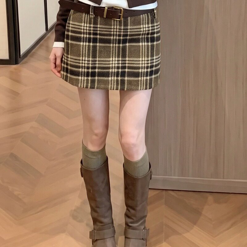 复古格子半身裙女冬修身显瘦a字包臀呢子格纹短裙配腰带