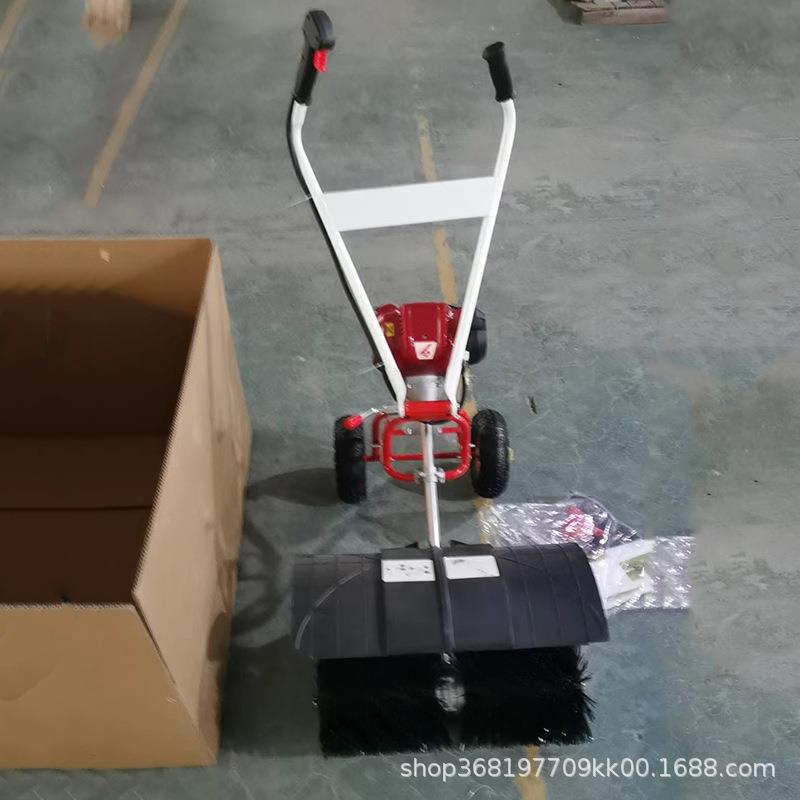 多功能梳草机人造草坪维护清洁清扫机地面灰尘手推式扫地机