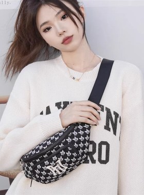 PNJ斜挎包小众设计感包包2024女款刺绣老花帆布胸包单肩运动腰包