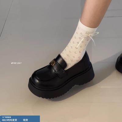 法式山茶花松糕厚底一脚蹬乐福鞋女2025冬季新款百搭配裙子小皮鞋