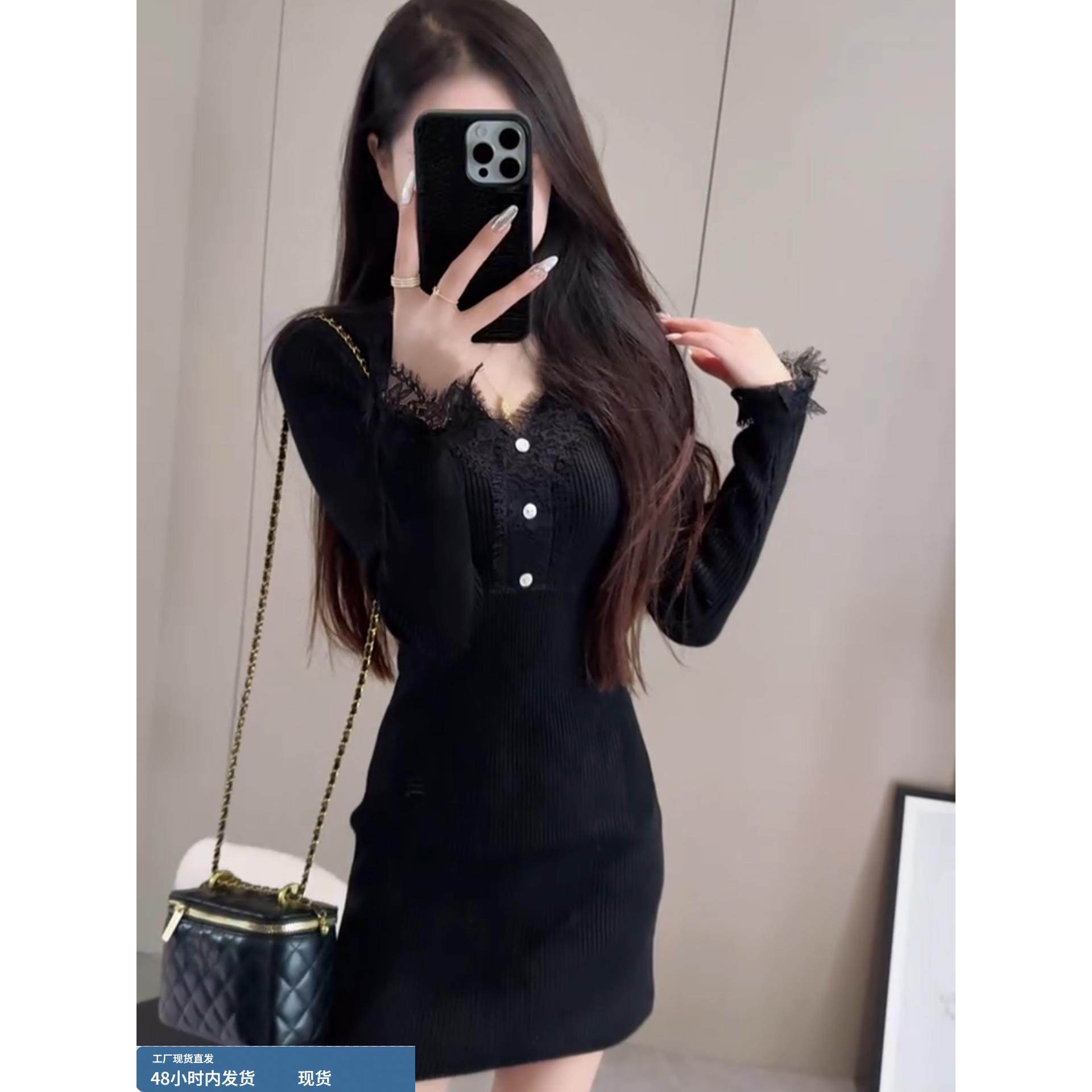 2025冬季新款黑色纯欲蕾丝拼接V领针织连衣裙女修身显瘦包臀短裙