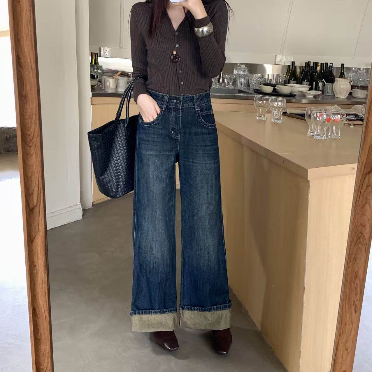 经典水洗直筒牛仔裤女款2026新款四季通勤风中低腰休闲裤长裤
