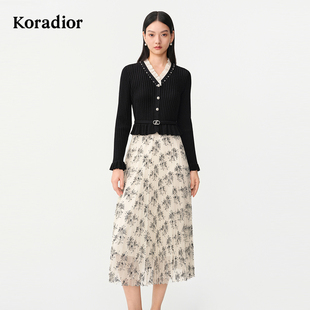 珂莱蒂尔2026春新法式 浪漫玫瑰蕾丝网纱拼接假两件收腰针织连衣裙