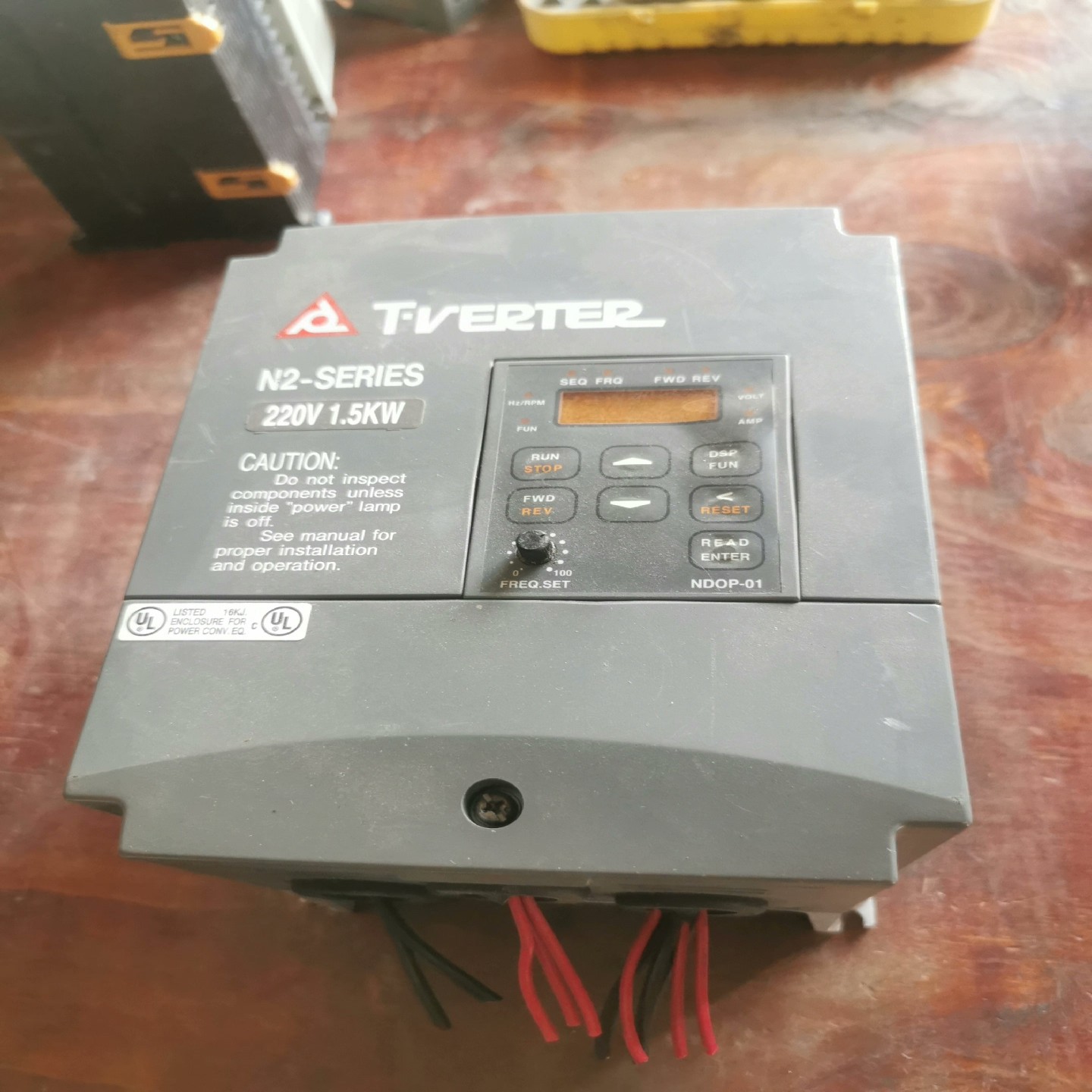 台安变频器N2-202-M＋ 15Kw 实物图220V现货